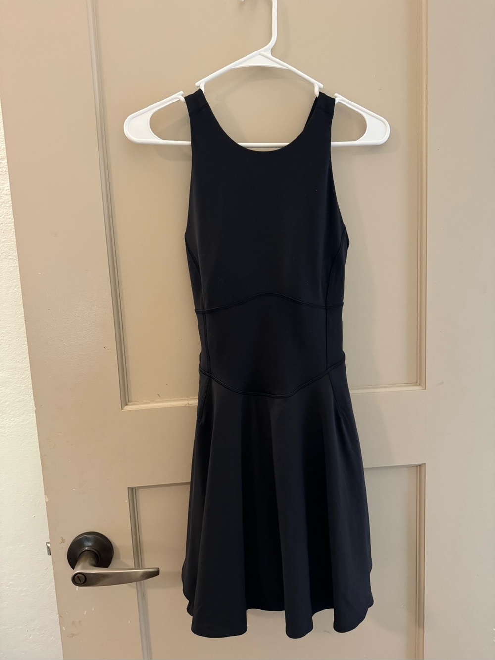 Lululemon Tennis Dress Racerback Size 6 Black